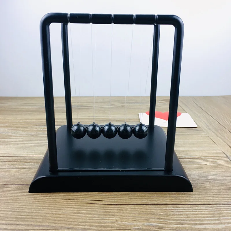 Newton Cradle Large - Czarne wahadło Newtona Hojny basen Kołyska
