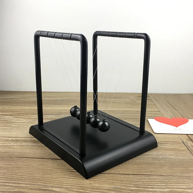 Czarne wahadło Newtona Hojny b – Newton Cradle Large recenzja i cena